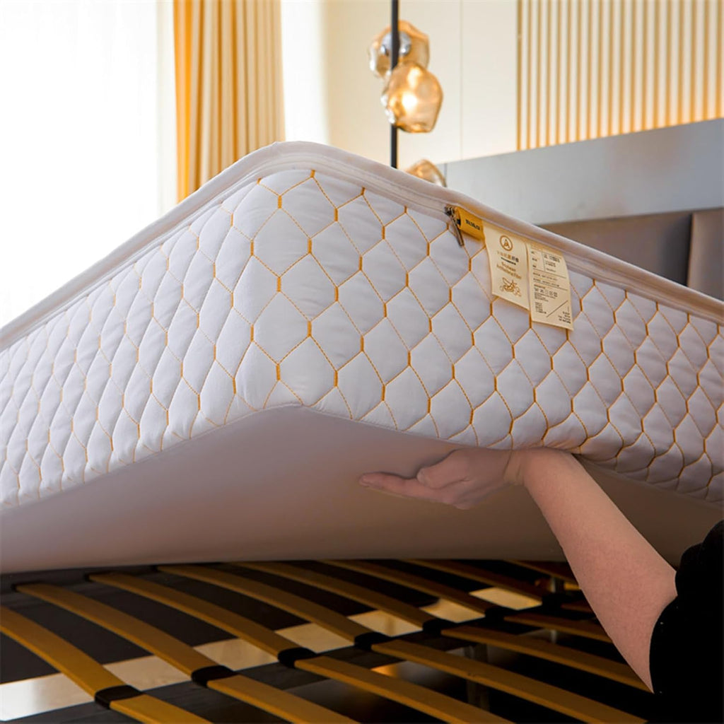 Mattress protector Double Mattress Cover Zipped Quilted Mattress Protector Single/Small Double/King Bed Mattress Topper Cover Fully Total Encasement Cover Anti-dust Washable Fitted Sheet(White a,160x2