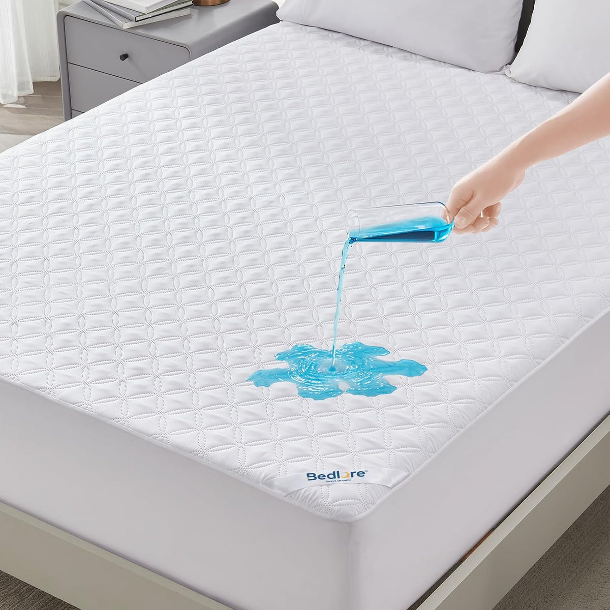 BEDLORE Waterproof Queen Size Mattress Protector, Deep Pocket Fit, Washable
