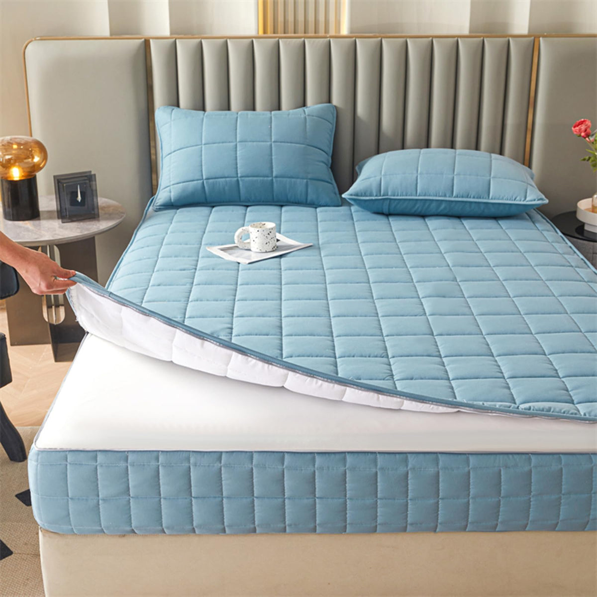 Mattress protector Double Mattress Cover Zipped Quilted Mattress Protector Single/Small Double/King Bed Mattress Topper Cover Fully Total Encasement Cover Anti-dust Washable Fitted Sheet(White a,160x2