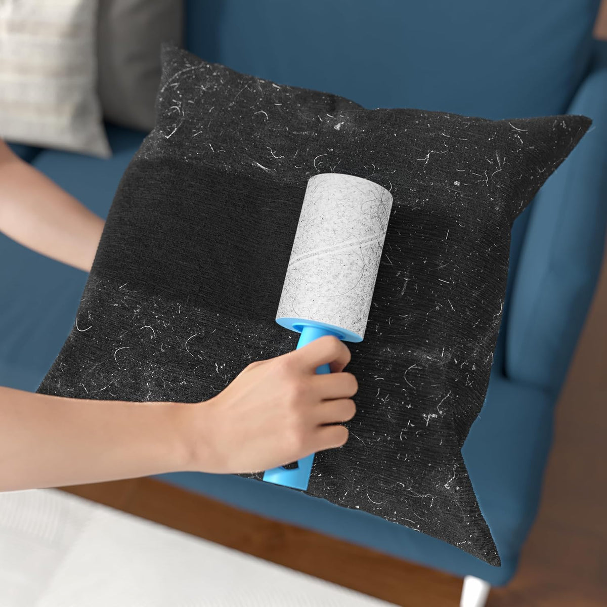 400 Sheets Lint Rollers for Pet Hair Extra Sticky, 2 Handles, 4 Rollers