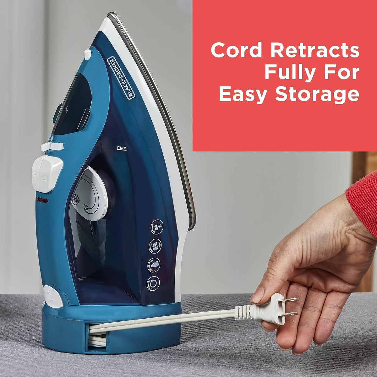 BLACK+DECKER Steam Iron for Clothes with Retractable Cord